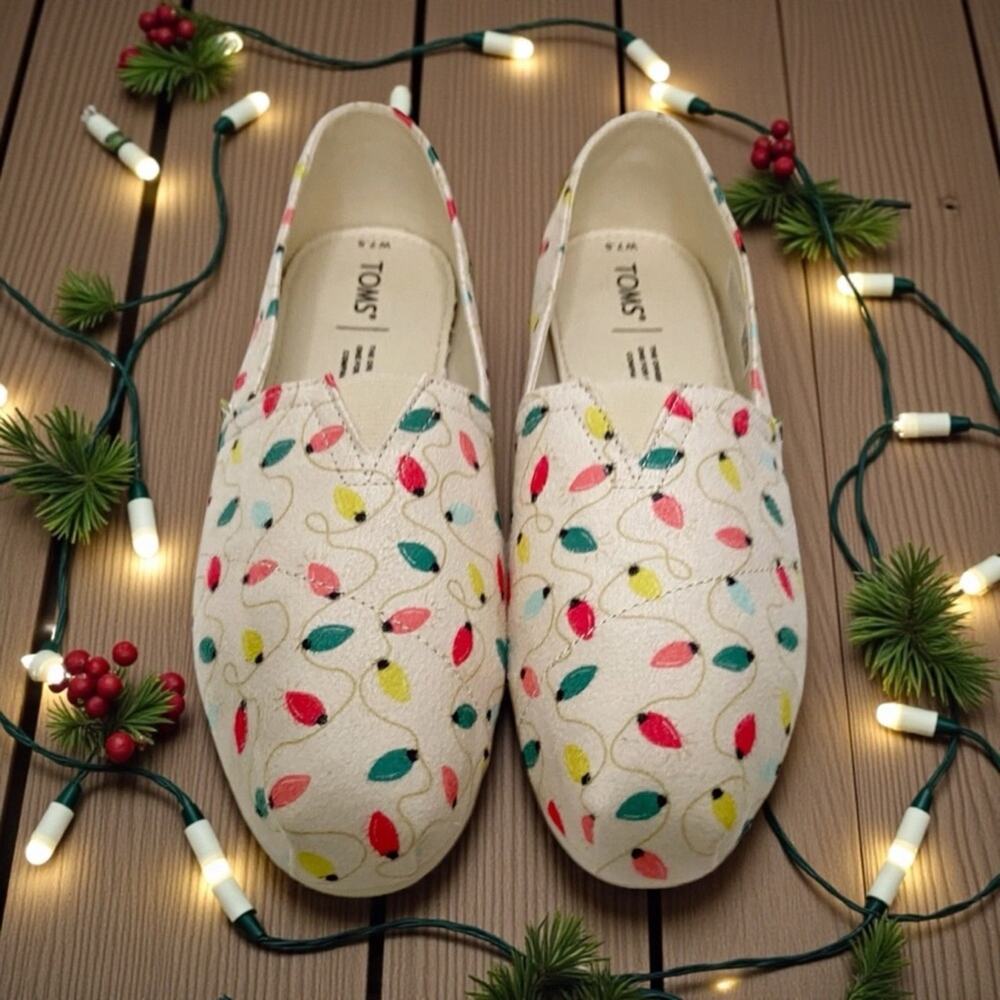 TOMS Womens Shoes Belmont
Size 7.5 Natural Tree Lights
Christmas Holiday NWOT